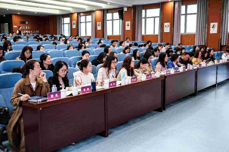市级德法教研课新闻稿(3)_html_m5fb8c7ab.jpg