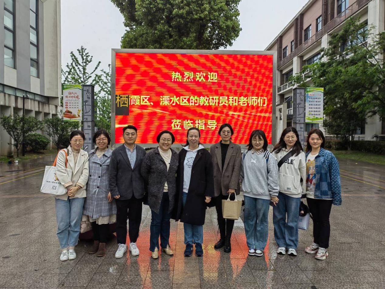 李洁事迹(2)_html_7e151056.jpg