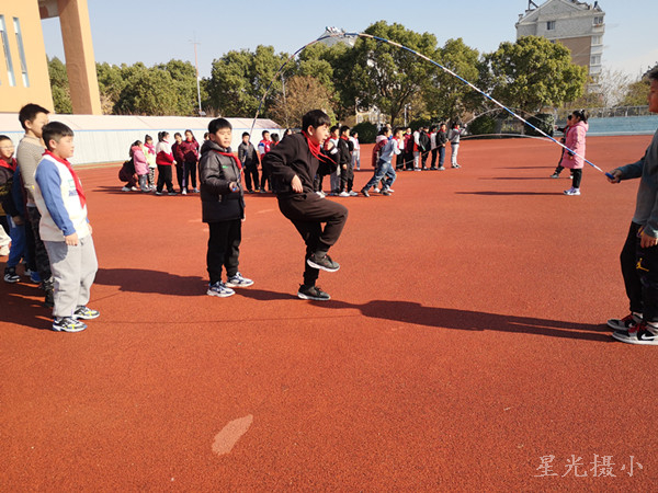 压缩图跳绳比赛照片.jpg