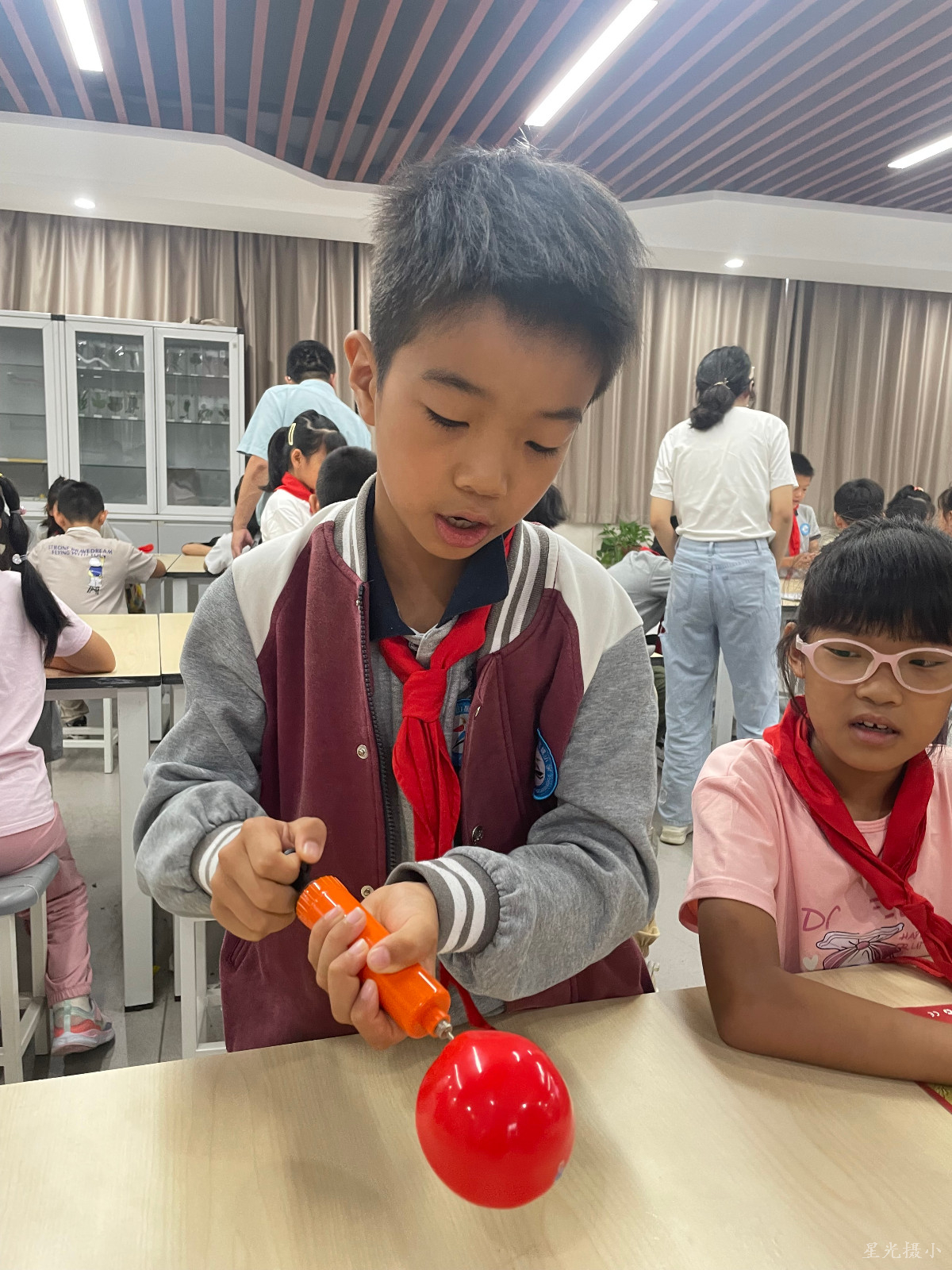 学生实验.jpg