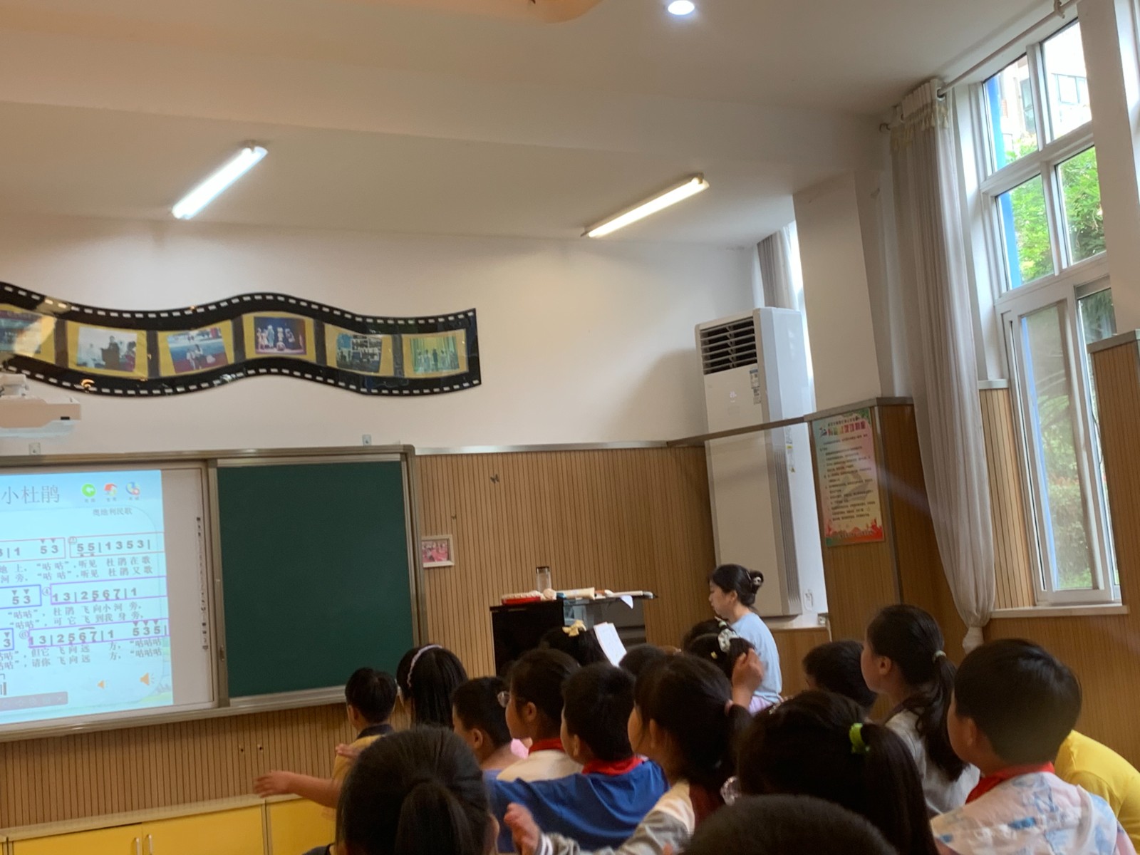 【星光摄小】大单元背景下的音乐课堂——摄山星城小学天佐路分校音乐教研组校本研修活动（二）