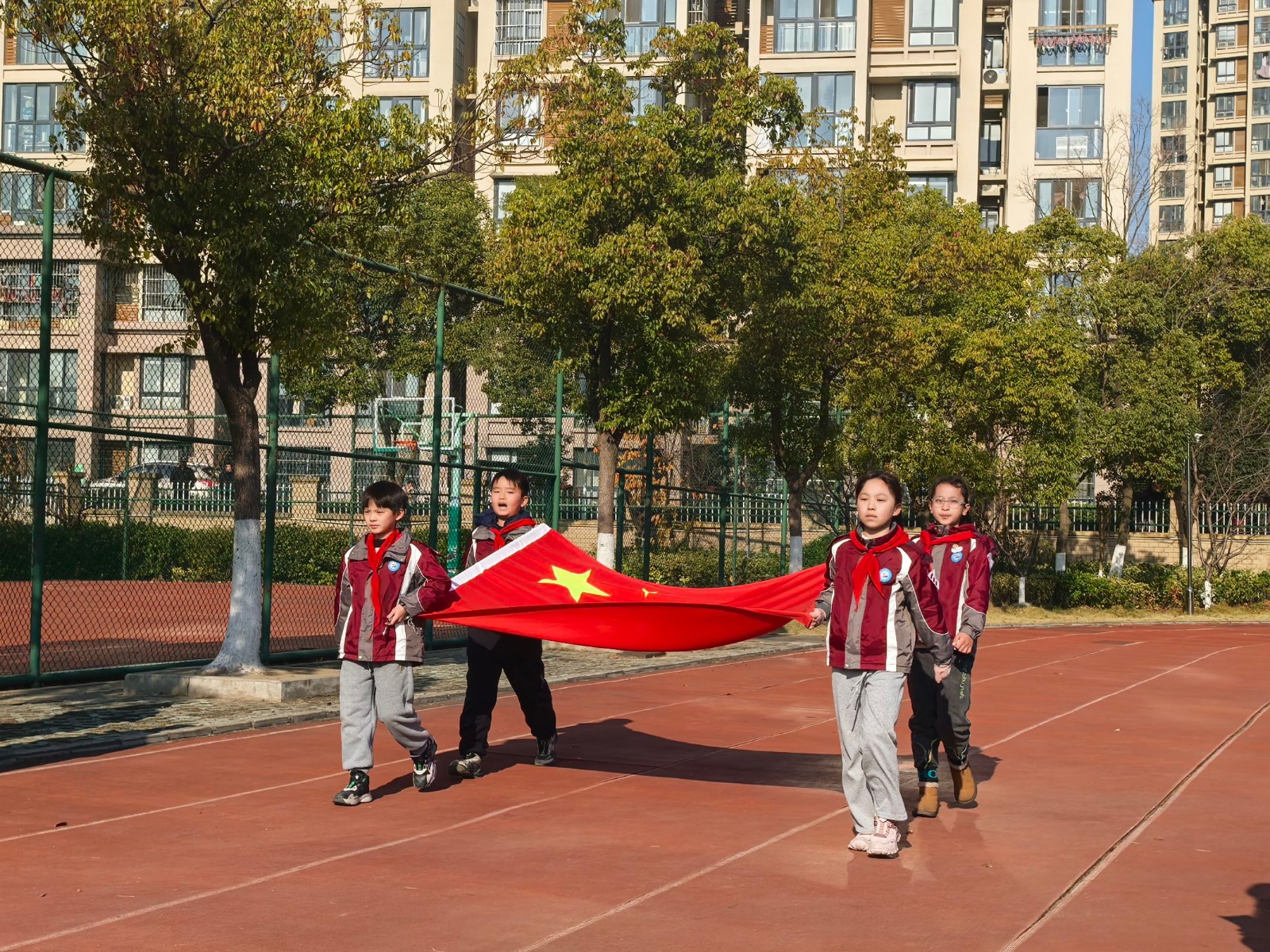 升旗仪式.jpg