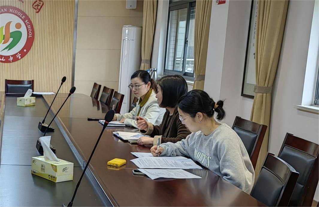 刘主任2.jpg