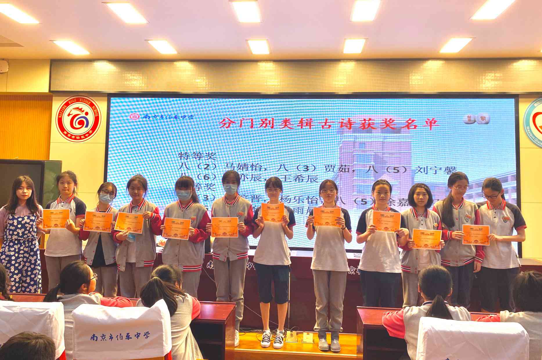 诗集特一.jpg