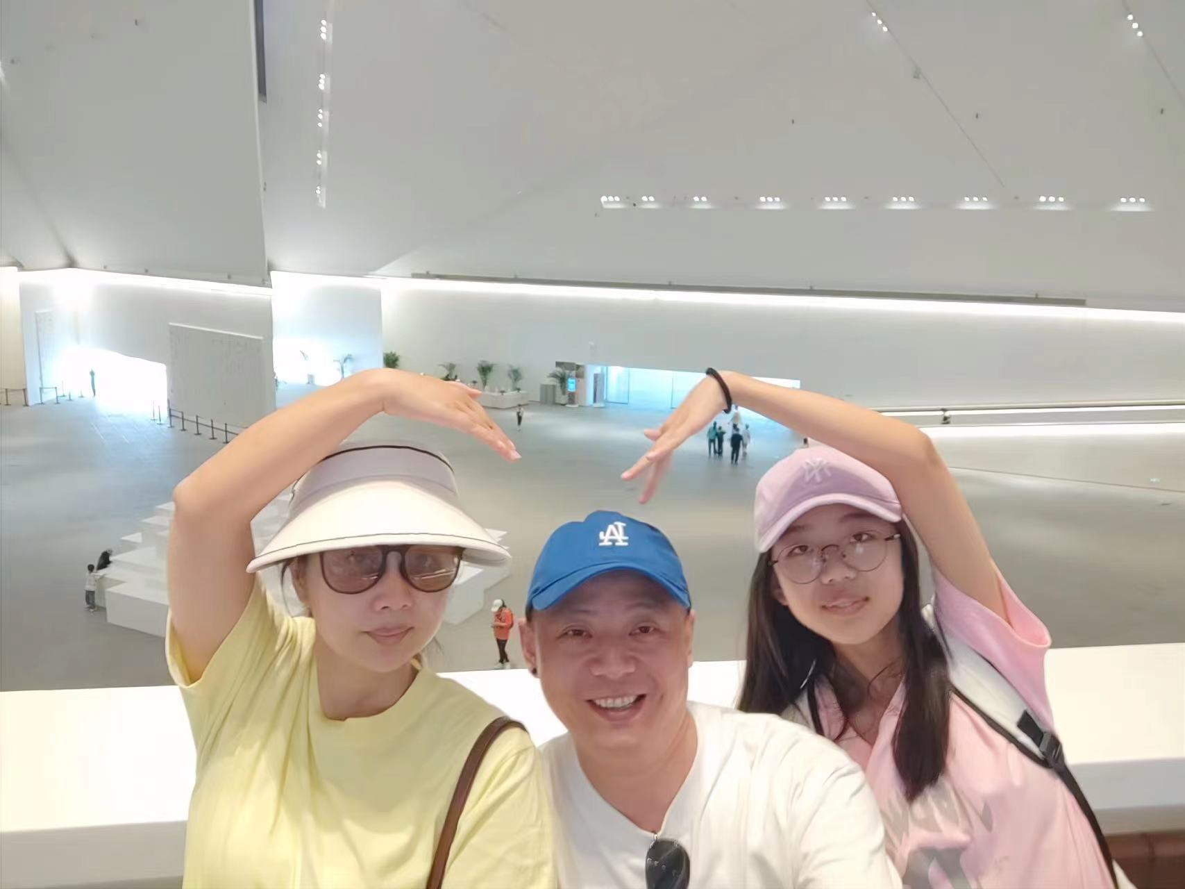 陈馨萌.jpg