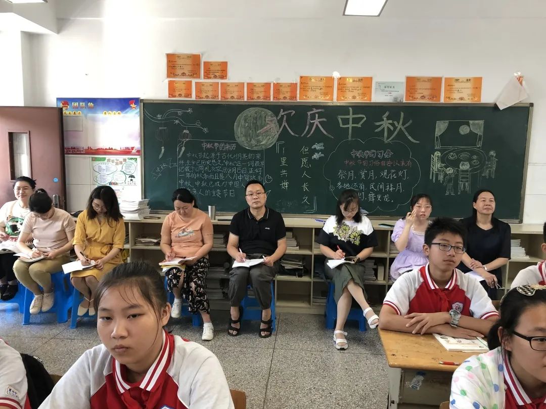 智贤伯乐_html_4d8b40f3.jpg