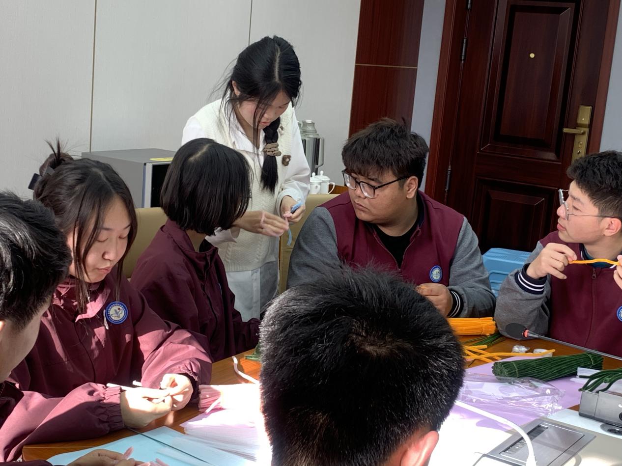 团建共建促发展，青年携手共成长_html_6620f9e3.jpg