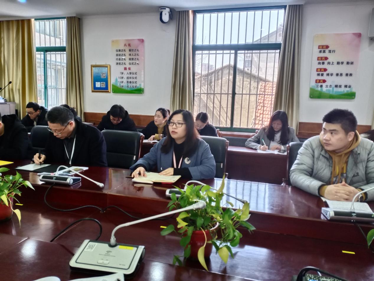 严加细管，走紧跟上_html_ma0085ed.jpg