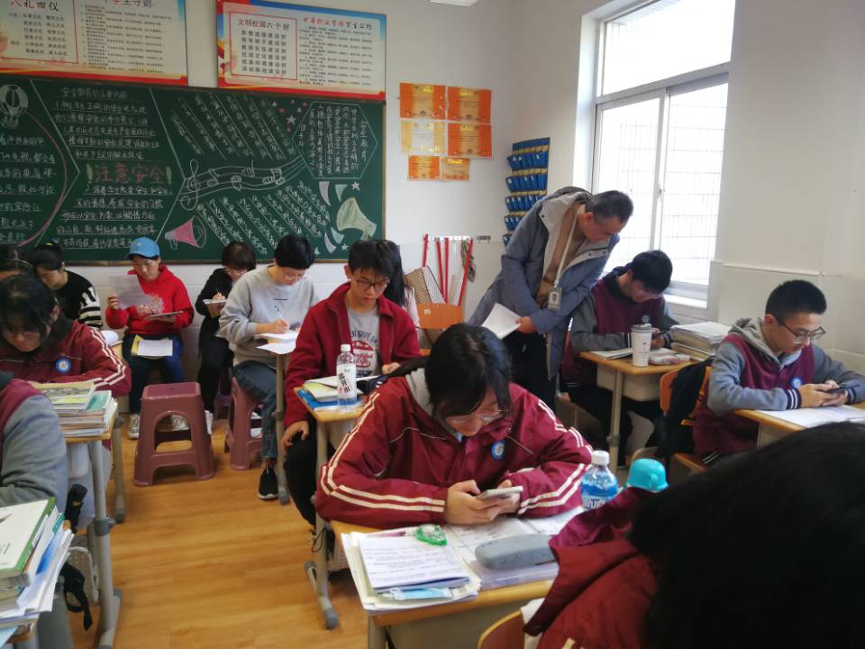 20221014同课异构 同放异彩（迈皋桥英语组“同课异构”研讨活动）1_html_m706b8648.jpg