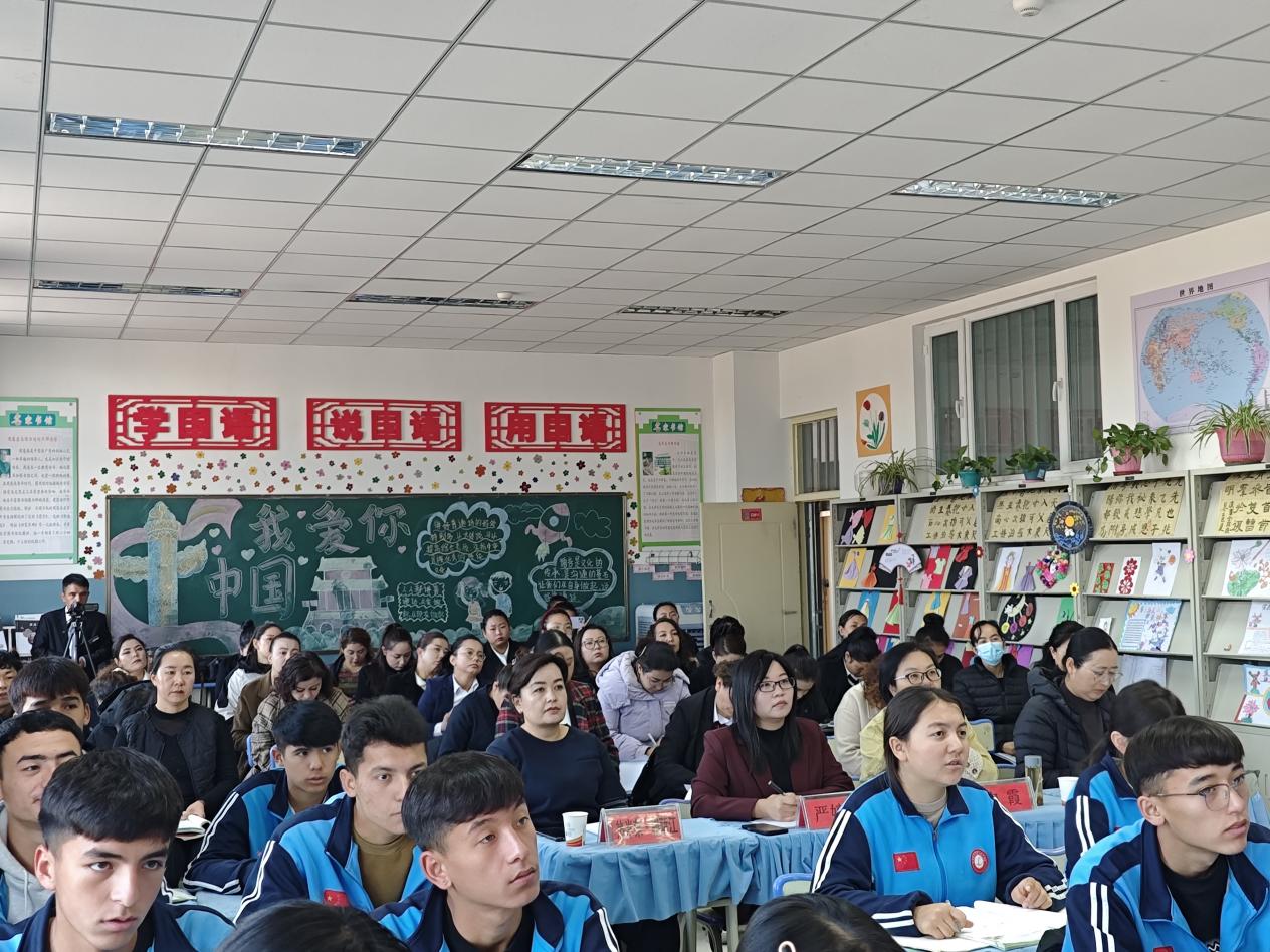 新港中专赴喀什学习交流 通讯稿_html_1872462a.jpg