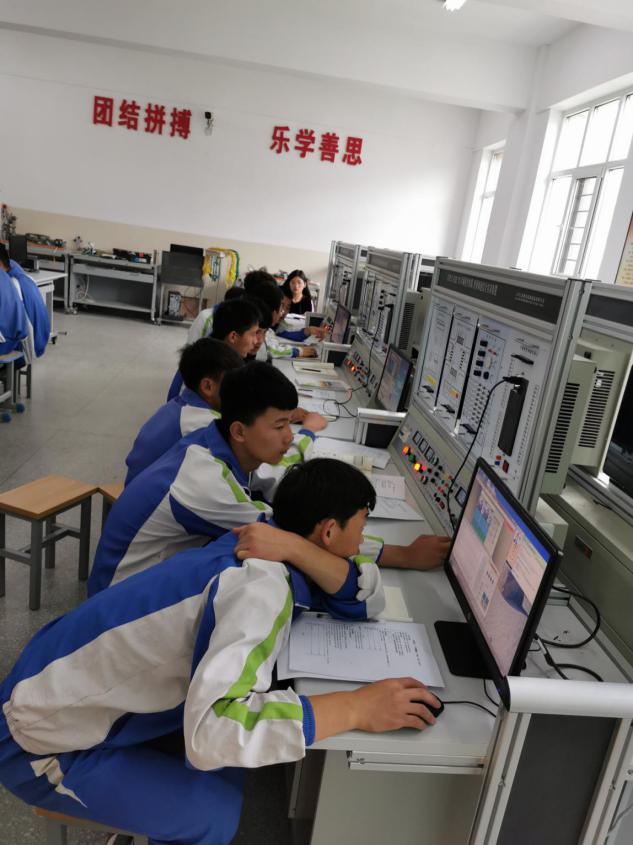 第四周：修改_html_16302df5.jpg