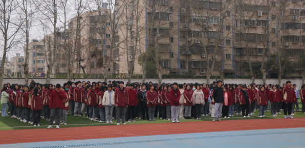 向标兵看齐  向进步学习_html_m6c609d82.png