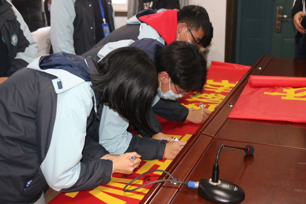拼搏一百天，幸福一辈子_html_m193707d0.jpg