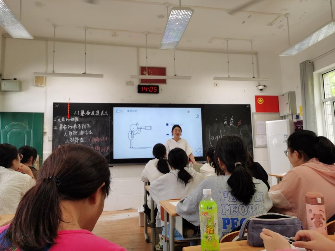 开学第一课  亮出新态度_html_331b16c5.jpg