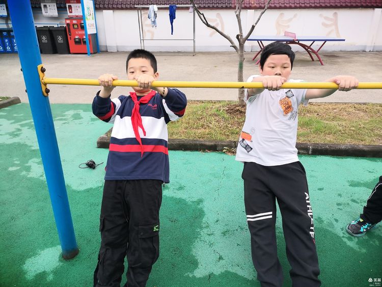 靖安小学阳光体育节报道（图文）_html_67548290.jpg