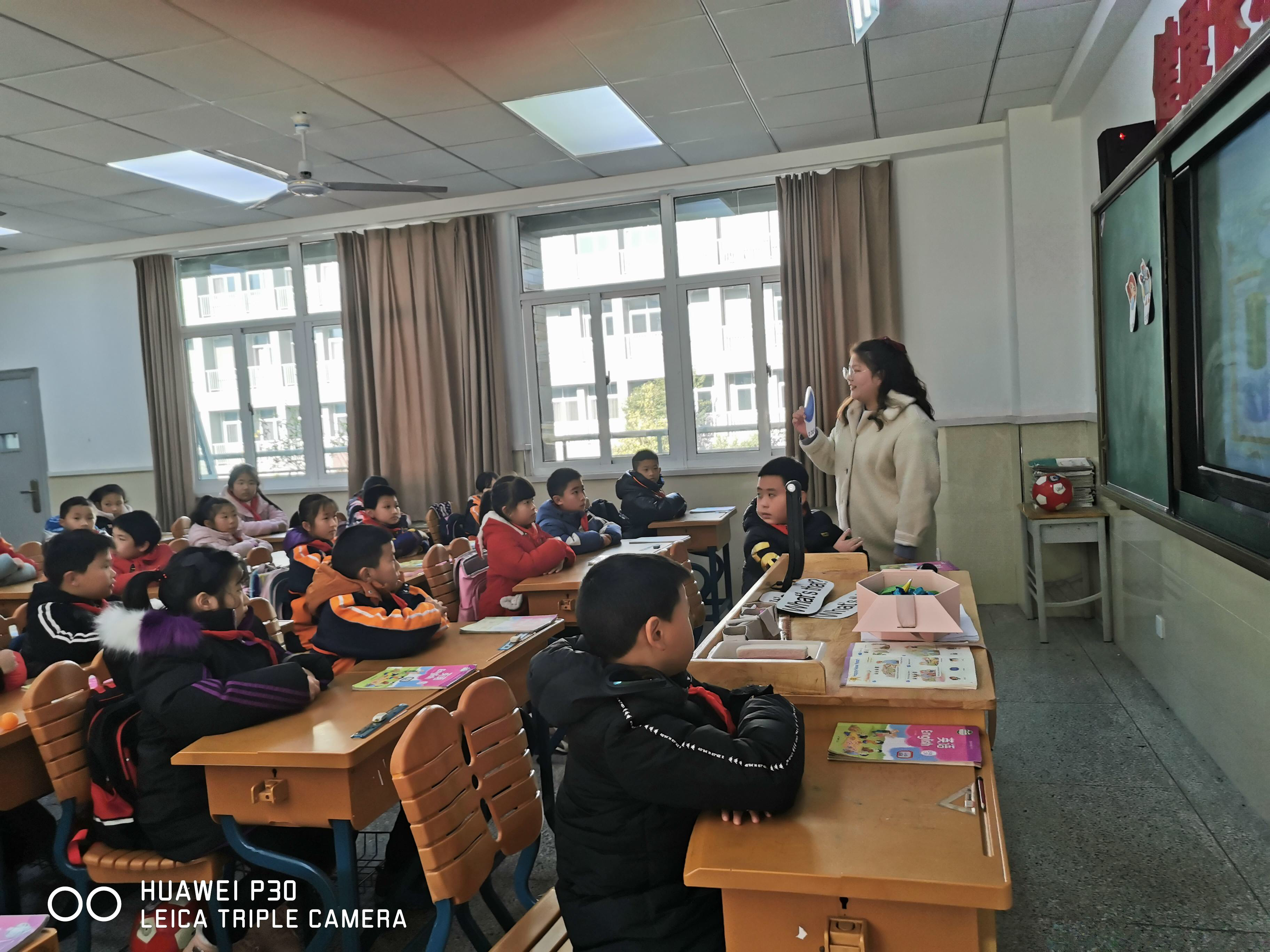 【灵美龙小·龙岸】​英语教研组开展了本学期第四次英语校本教研活动