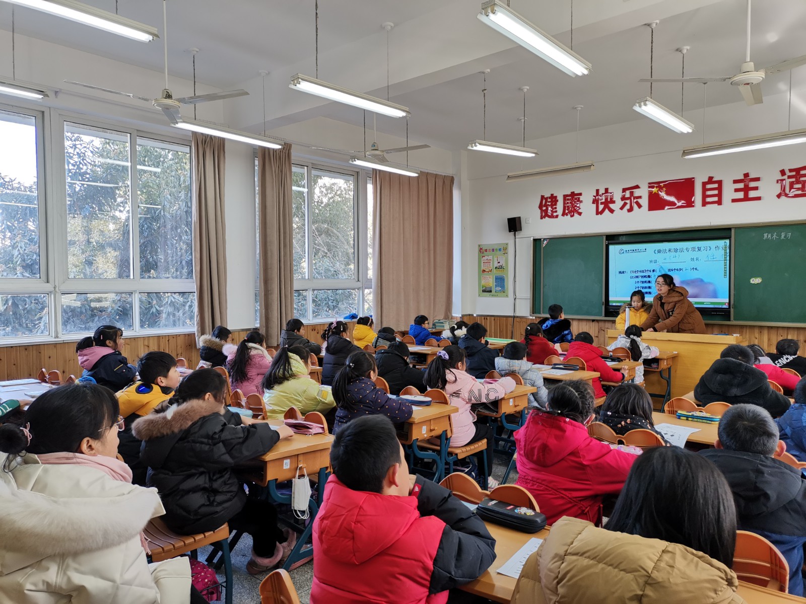 【灵美龙小】巧研复习展风采，精思备考促提升