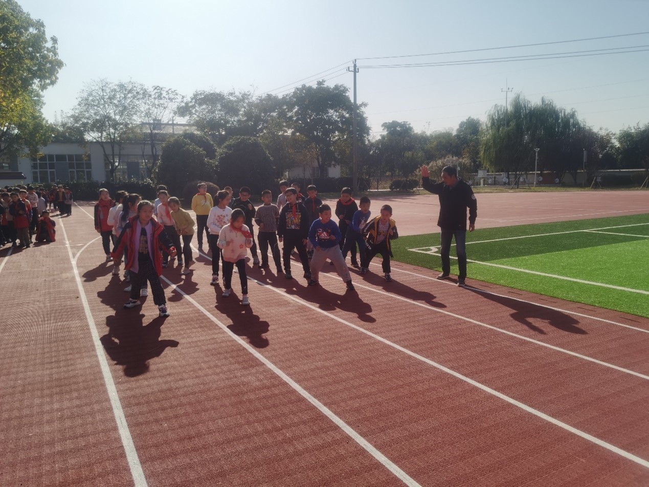 【雅韵靖小】靖安小学11月份体育组教研活动