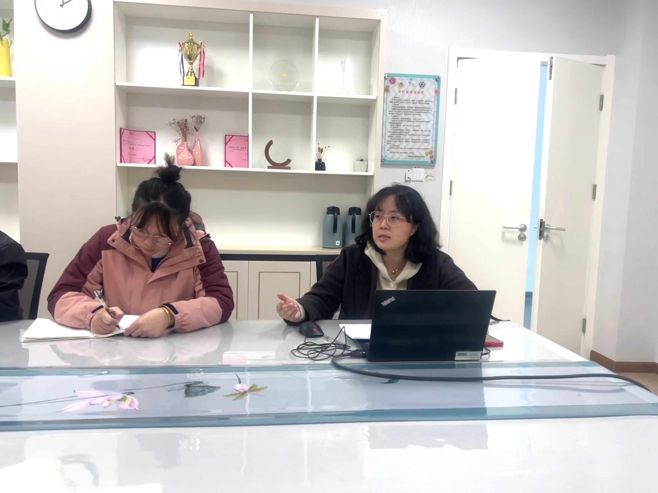 240311聚焦“指南”“研”续成长——栖霞幼儿园翡翠天域园《3-6岁儿童学习与发展指南》解读专题讲座学习活动_html_1d142814.jpg