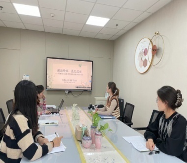 【枫香栖幼】小故事 大学问——栖霞幼儿园翡翠天悦园新教师培训活动