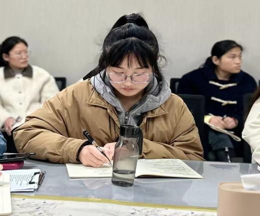 20231113于规则中自主 予宽容促发展——记栖霞幼儿园翡翠天悦园业务学习活动 孙姗姗_html_m123175f6.jpg