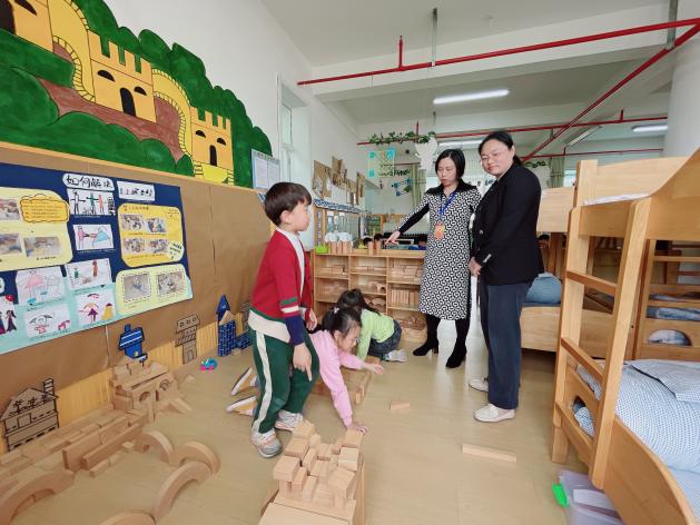 230413督学领航 助力成长——栖幼红枫分园迎接督导来园指导工作 插照片_html_2ed5e47d.jpg