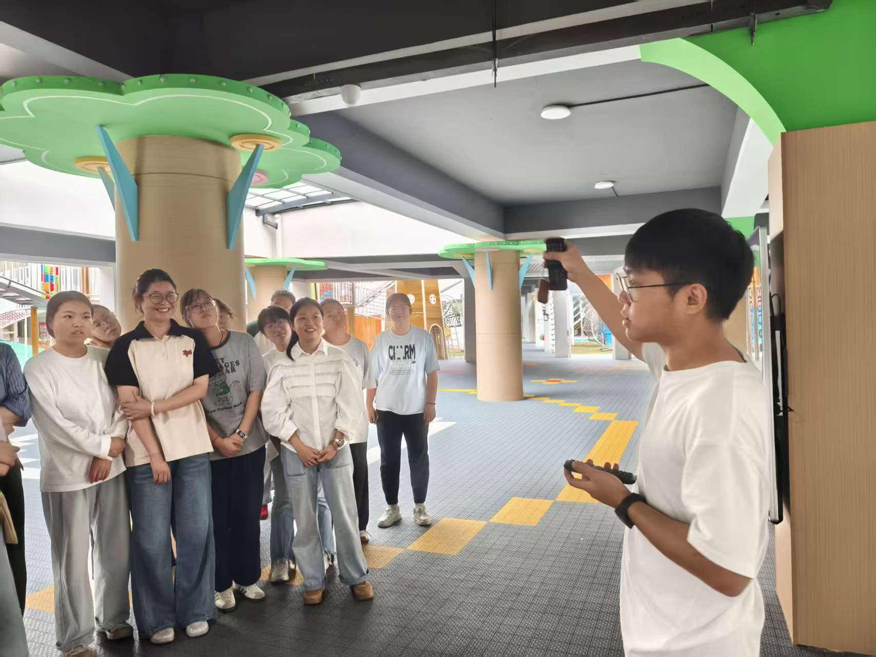 250930数智赋能幼教 创新引领成长 —— 栖霞幼儿园云栖园园本研训活动 秦天娇_html_m61651e84.jpg