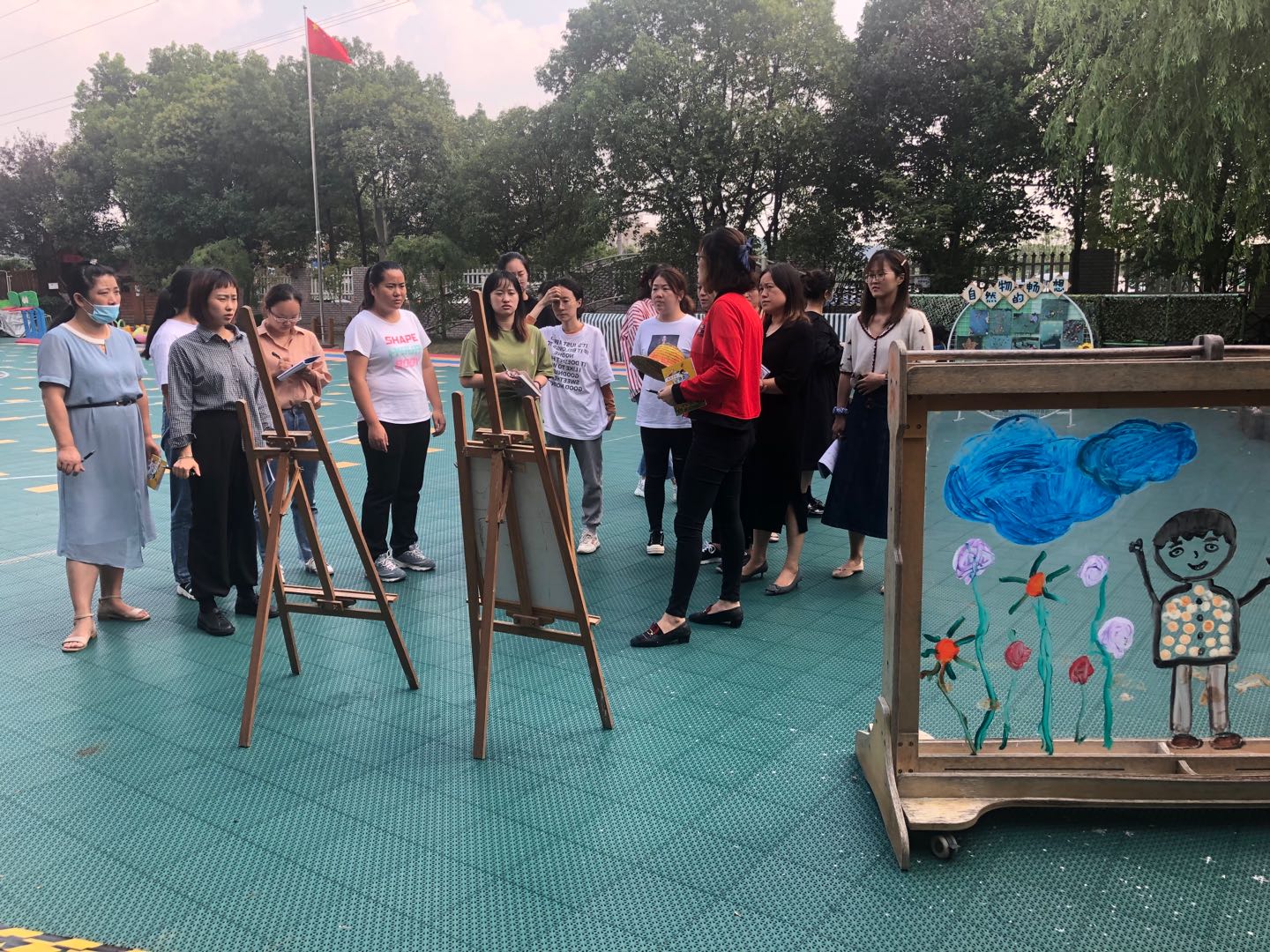 【枫香栖幼】观摩促成长 实践求发展 ——栖霞幼儿园五福园户外游戏区观摩学习  