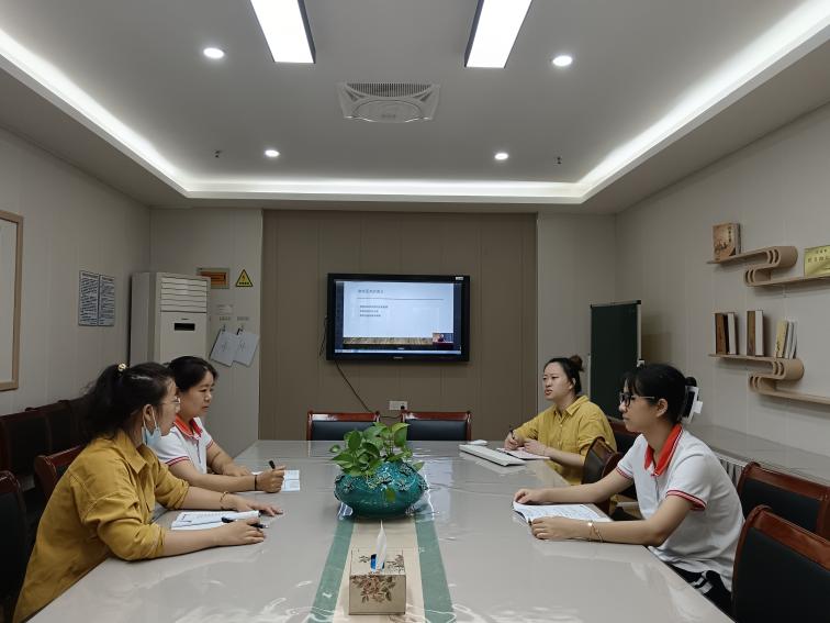 230925幼儿园课程建构——栖幼红枫分园教师参与”幼儿园综合课程”项目学习活动1_html_m43d15a63.jpg
