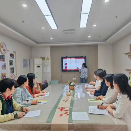 250515安全用气  防患未燃——记栖幼红枫分园燃气安全培训活动（万紫薇）_html_m207b9660.jpg