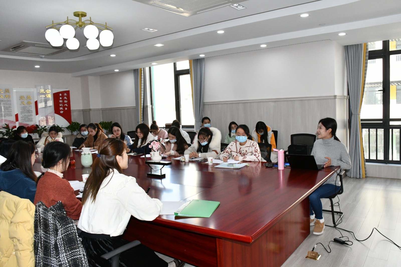 【枫香栖幼】扎根专业理想  追求职业幸福  ——记“行知栖霞”幼儿园新教师培训栖霞幼儿园站