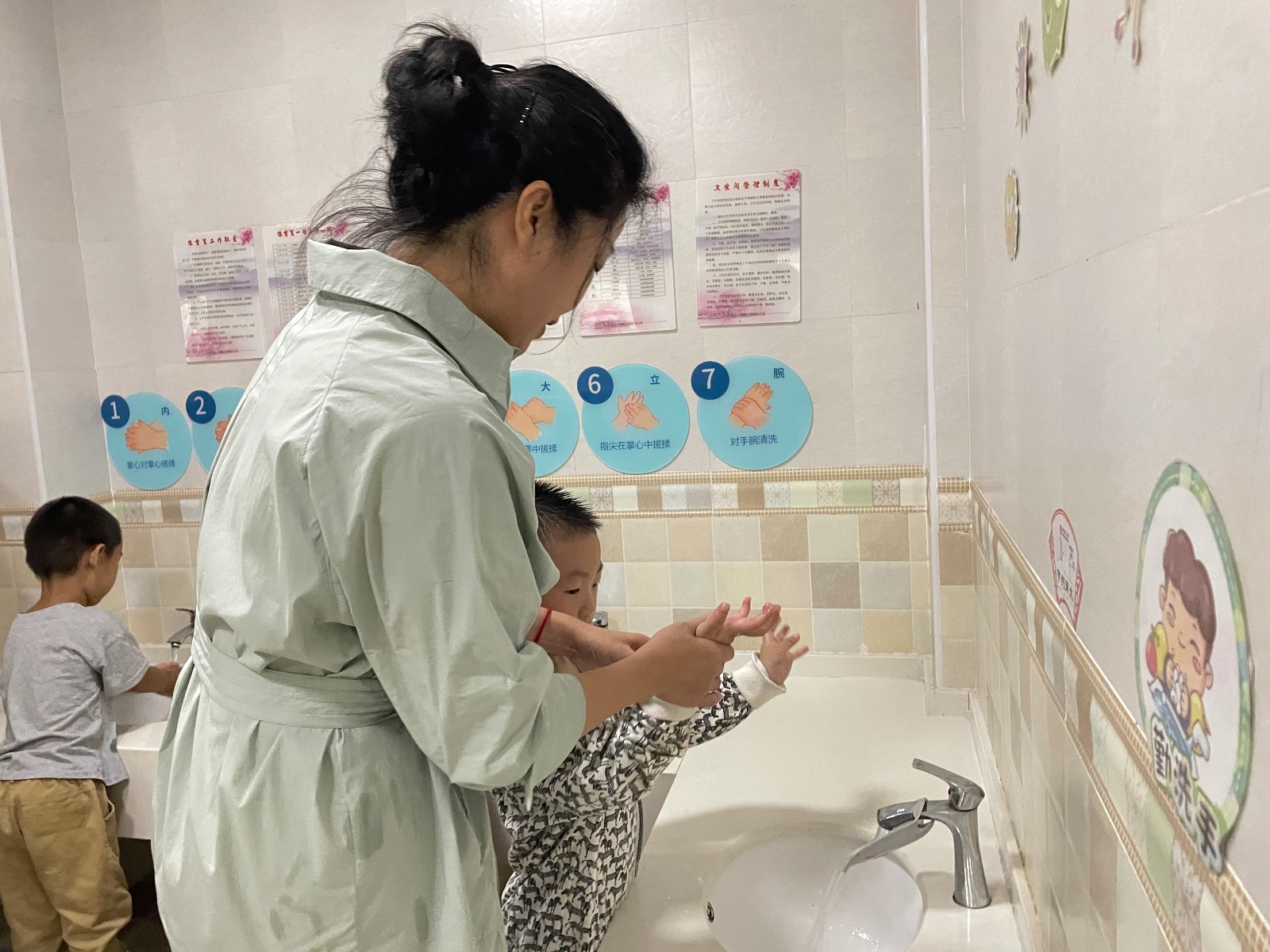 【枫香栖幼】观生活环节 提保教品质 ——栖霞幼儿园五福园健康领域组观摩活动（一）