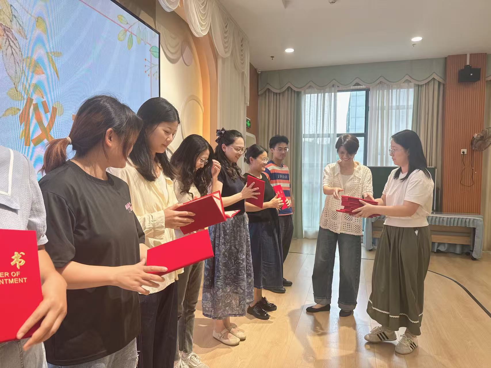 【枫香栖幼】委以重任 育见成长 ——栖幼翡翠天域园家长委员会和膳食委员会议