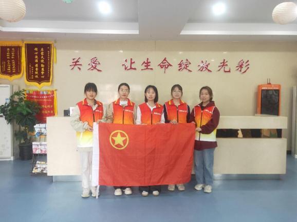 241011助老护残 志在行动——栖霞幼儿园团支部志愿服务活动_html_41177cd5.jpg