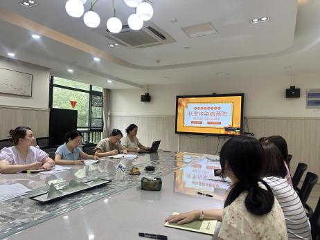 【枫香栖幼】研秋传防控要点 守石埠湾园安康  ——栖霞幼儿园石埠湾园秋季传染病防控培训