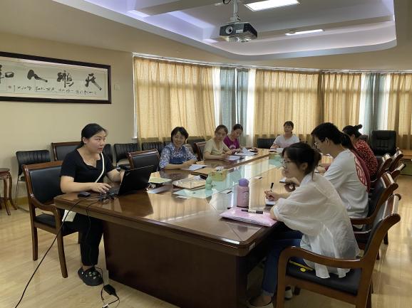 220826提升宣传质量 共展园所风采——记栖霞幼儿园五福园信息组培训活动_html_mb2775ac.jpg