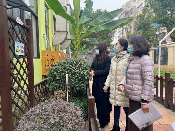 241210聚焦多元细节 护航幼儿成长——栖霞幼儿园五福园迎接十二月督学检查指导_html_62b00958.jpg