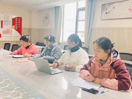 240108聚焦问题 优化晨锻——栖霞幼儿园石埠湾园教师业务学习活动_html_95a8339.jpg