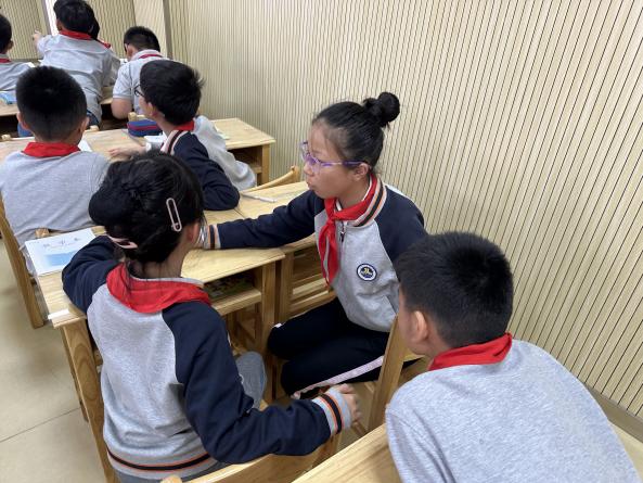 【湖畔•童化课堂】从具体到抽象，感悟数形结合——数学校本研修之课例研讨（173）_html_m2efaafa.jpg