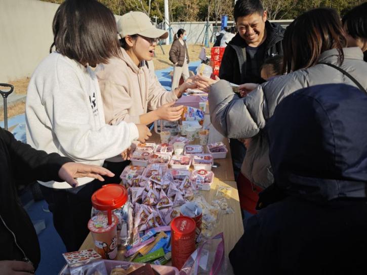【湖畔·学生活动】巳巳如意 生生不息——2025元旦国潮市集来啦！_html_m242175dc.jpg