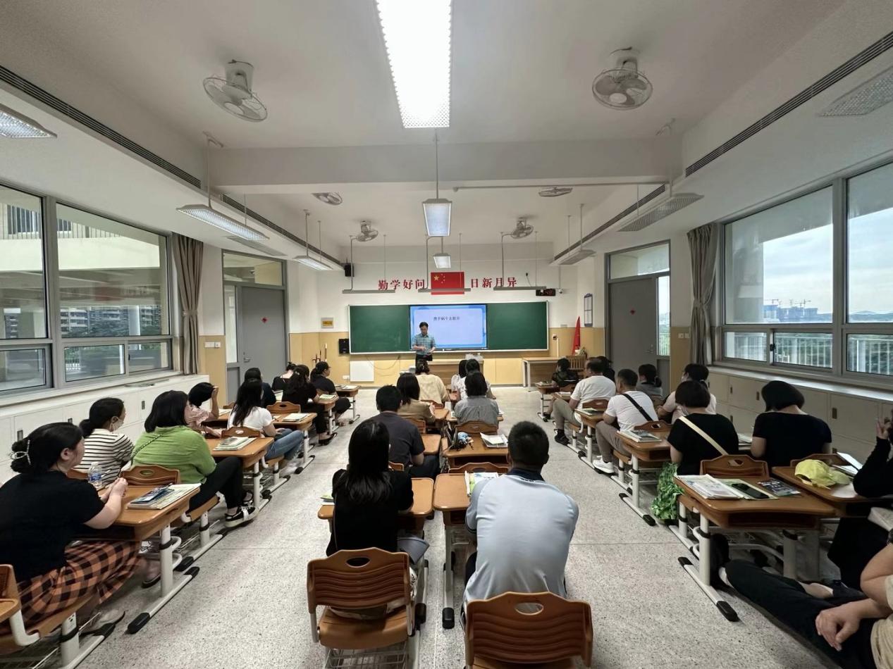 【湖畔·协同育人】同心 同向 同行——2022-2023学年第二学期期末家长会（一年级部）_html_3106674c.jpg