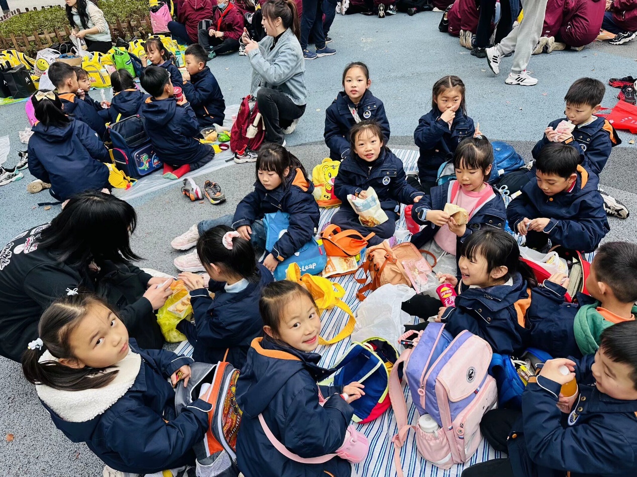 【湖畔·学生活动】探秘红山动物园——记金陵小学（仙林湖校区）一年级春季社会实践活动_html_mffd657c.jpg