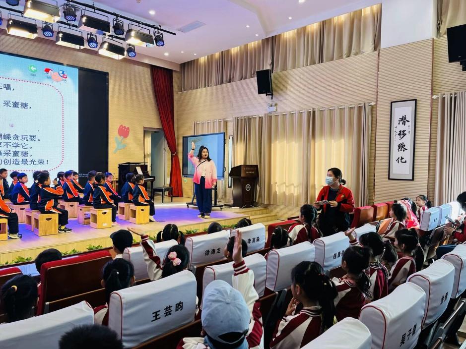 【湖畔·协同育人】幼小有约，衔接成长——金陵小学（仙林湖校区）与幼儿园幼小科学衔接交流活动_html_3b16682c.jpg