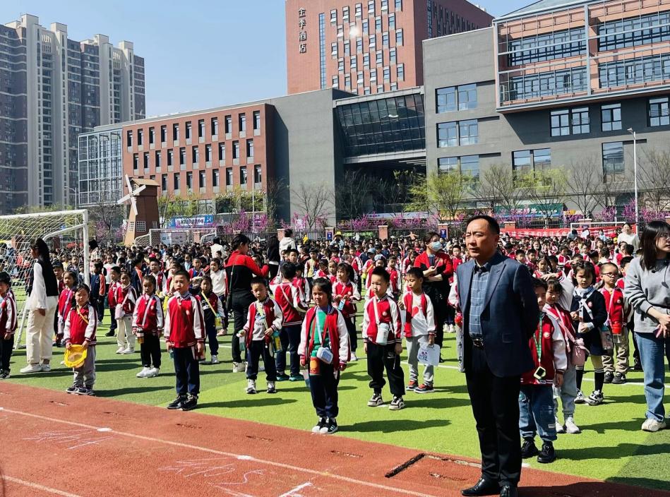 【湖畔·协同育人】幼小有约，衔接成长——金陵小学（仙林湖校区）与幼儿园幼小科学衔接交流活动_html_2e195287.jpg