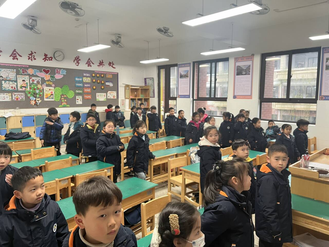 【湖畔·家校共育】以“爱”邀约 “育”见成长——金陵小学（仙林湖校区）家长开放日一年级篇_html_m7ee24c03.png