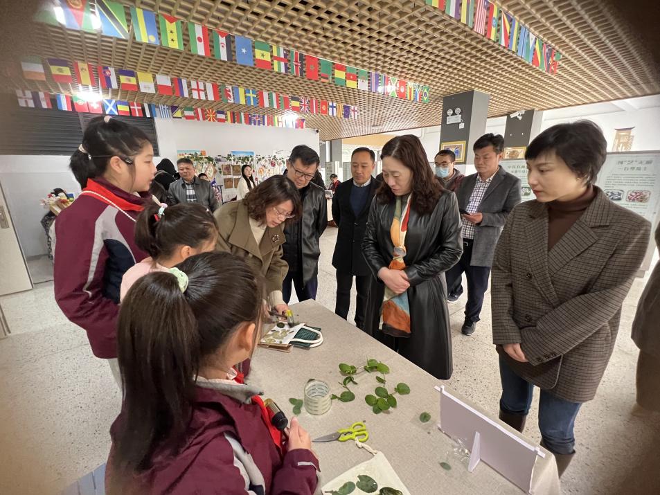 【博学广志】创教学新篇 展特色风采——赵晓萌老师区“特色教师”现场展示活动_html_56d423a5.jpg