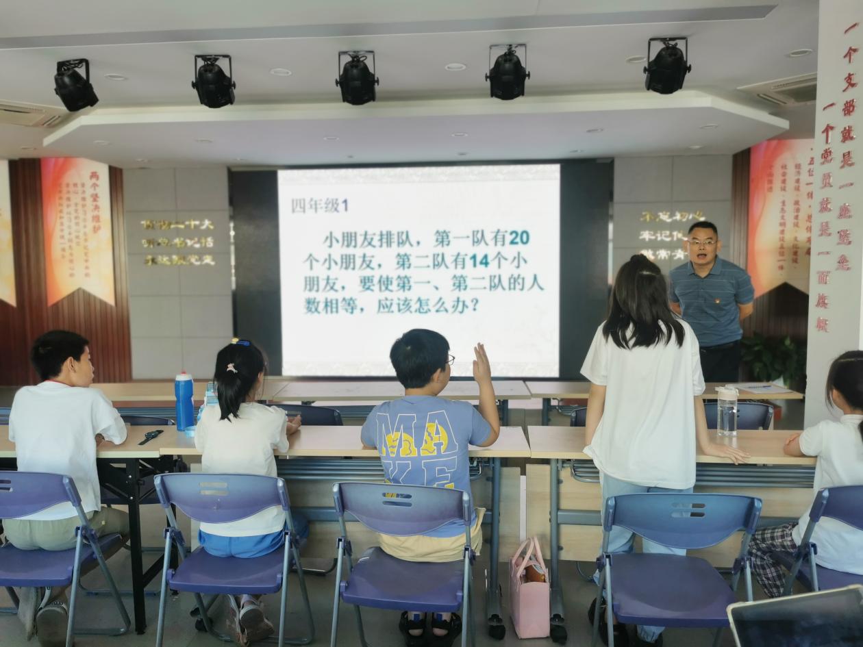 【石抱树&middot;先锋行】（主题党日）志愿先锋在行动 ——南京市金陵小学广志路校区党支部系列活动_html_m4aec098a.jpg