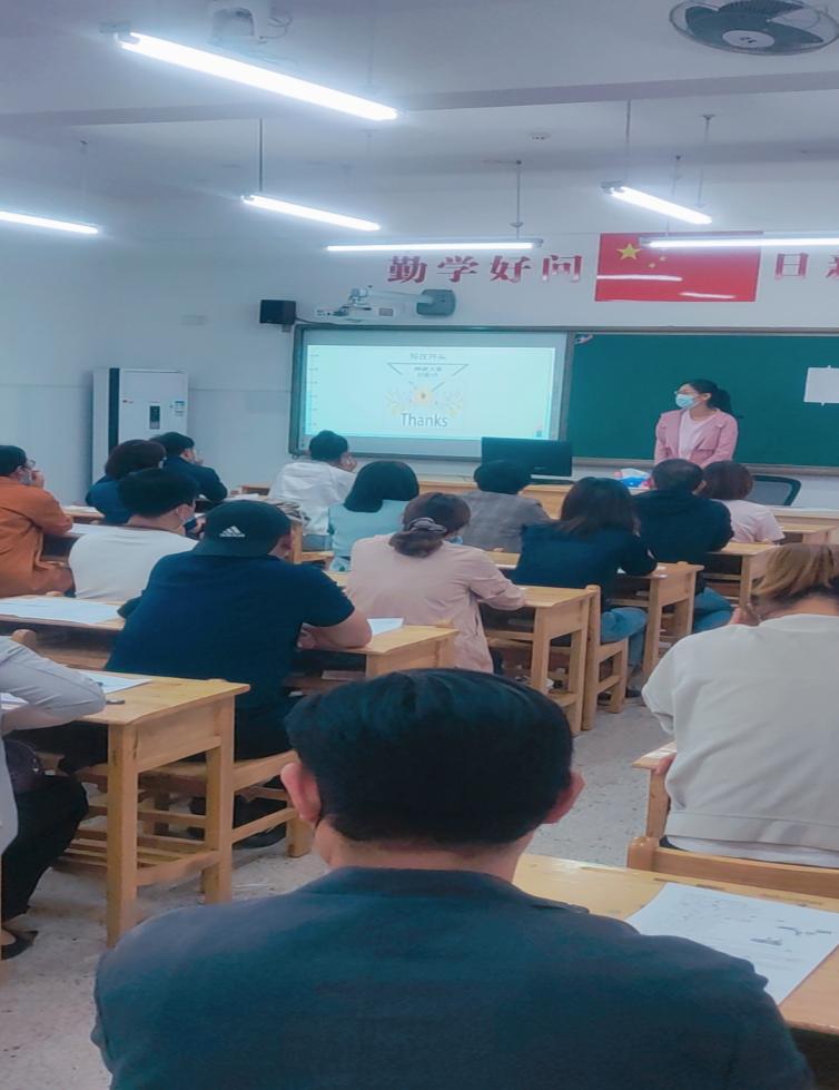 携手同心_html_4d1b1f8b.jpg