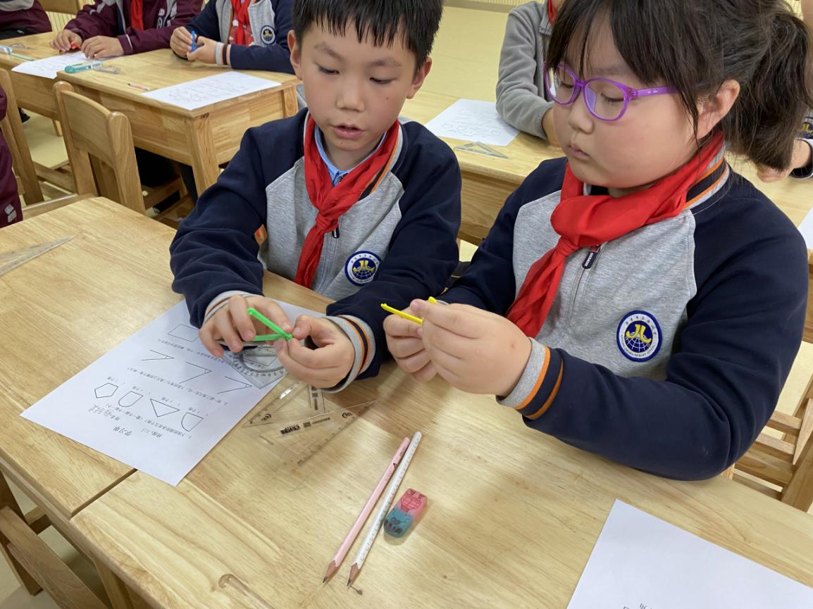 【湖畔光影】数学校本研修之课例研讨（123）_html_m2dc4e297.jpg