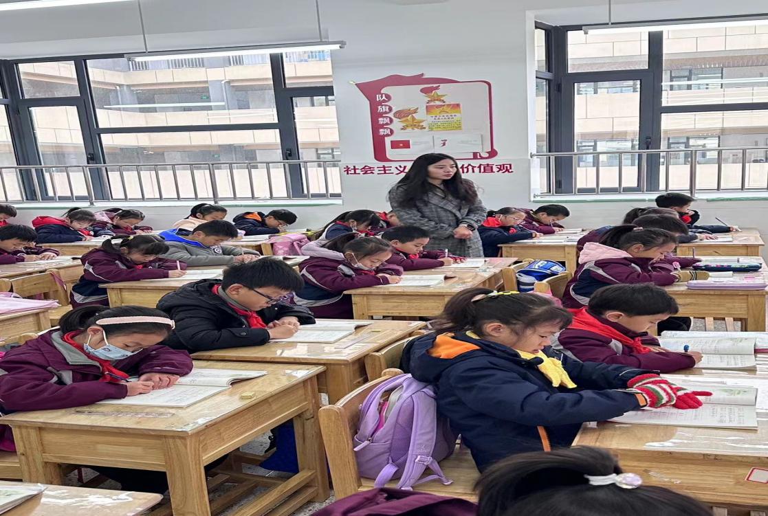 【博学广志】教研并进，研有所得——金陵小学广志路校区语文组校本教研活动_html_6f67269f.jpg